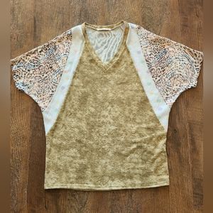 Twenty Second Top Size Small